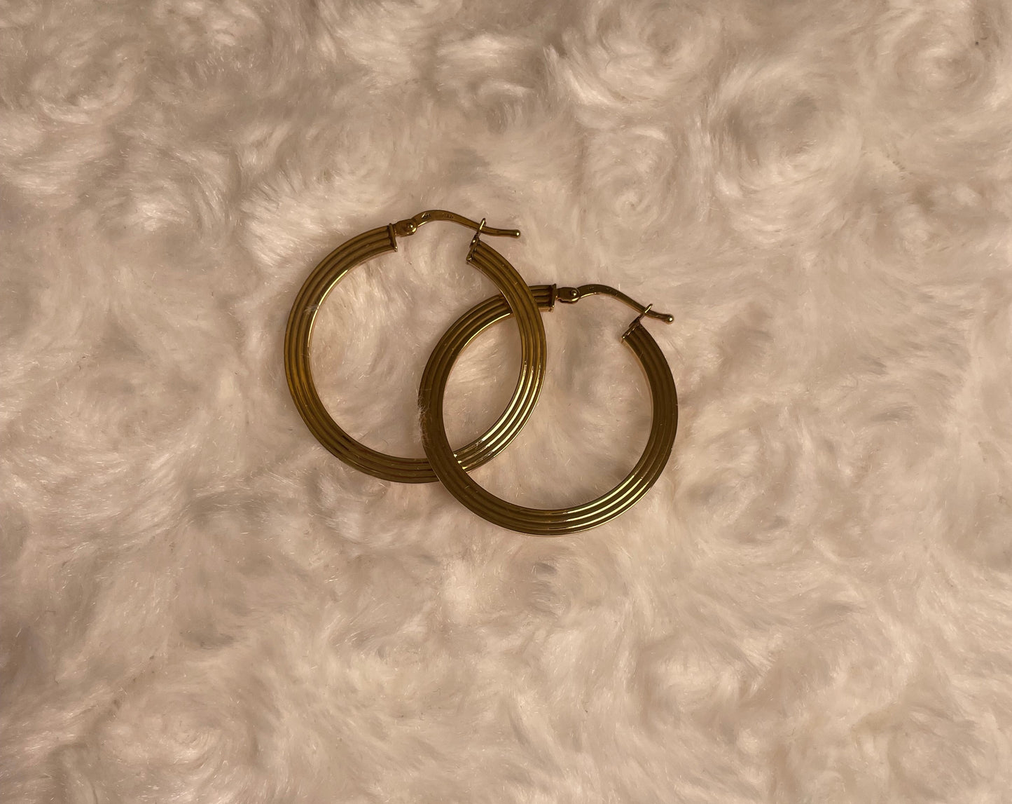 9ct Yellow Gold Flat Hoop Earrings.