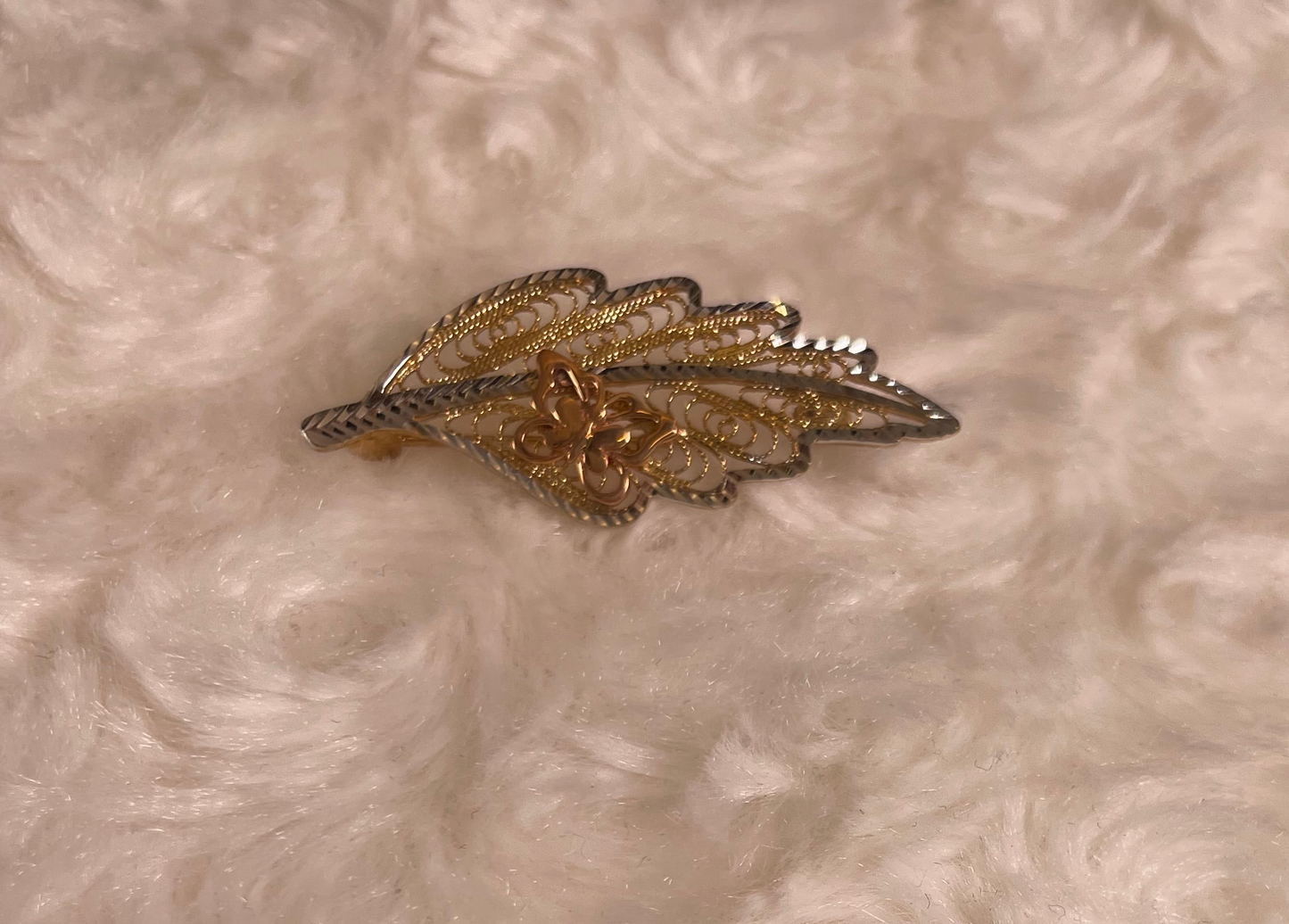 9ct Three Colour Gold Filigree Leaf Brooch