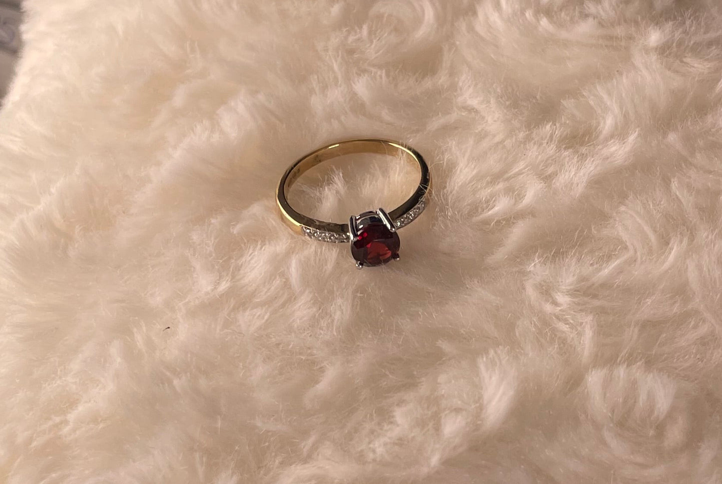 9ct Yellow Gold Garnet Set Dress Ring with Diamond chips