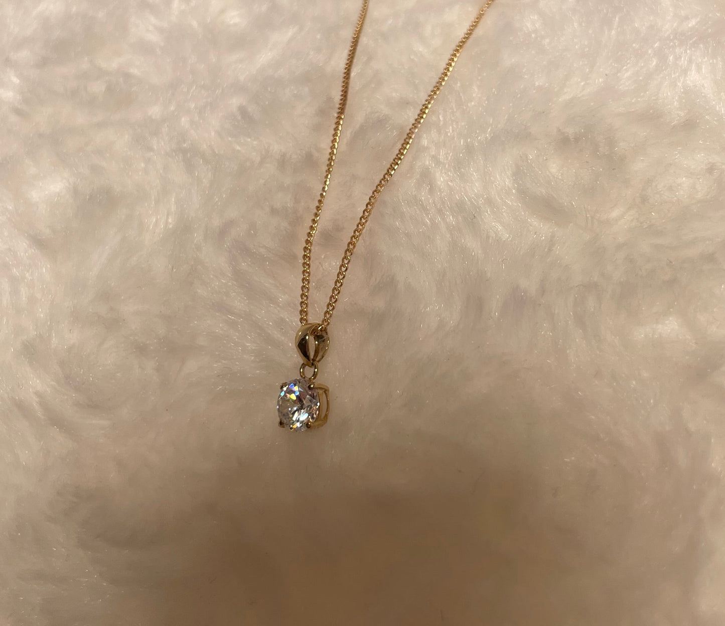 9ct Yellow Gold Cubic Zirconia Pendant Necklace