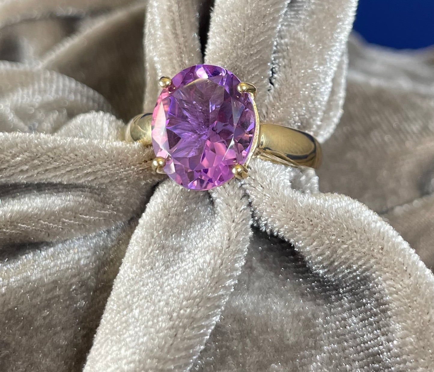 9ct Yellow Gold Pineapple Cut Amethyst Ring