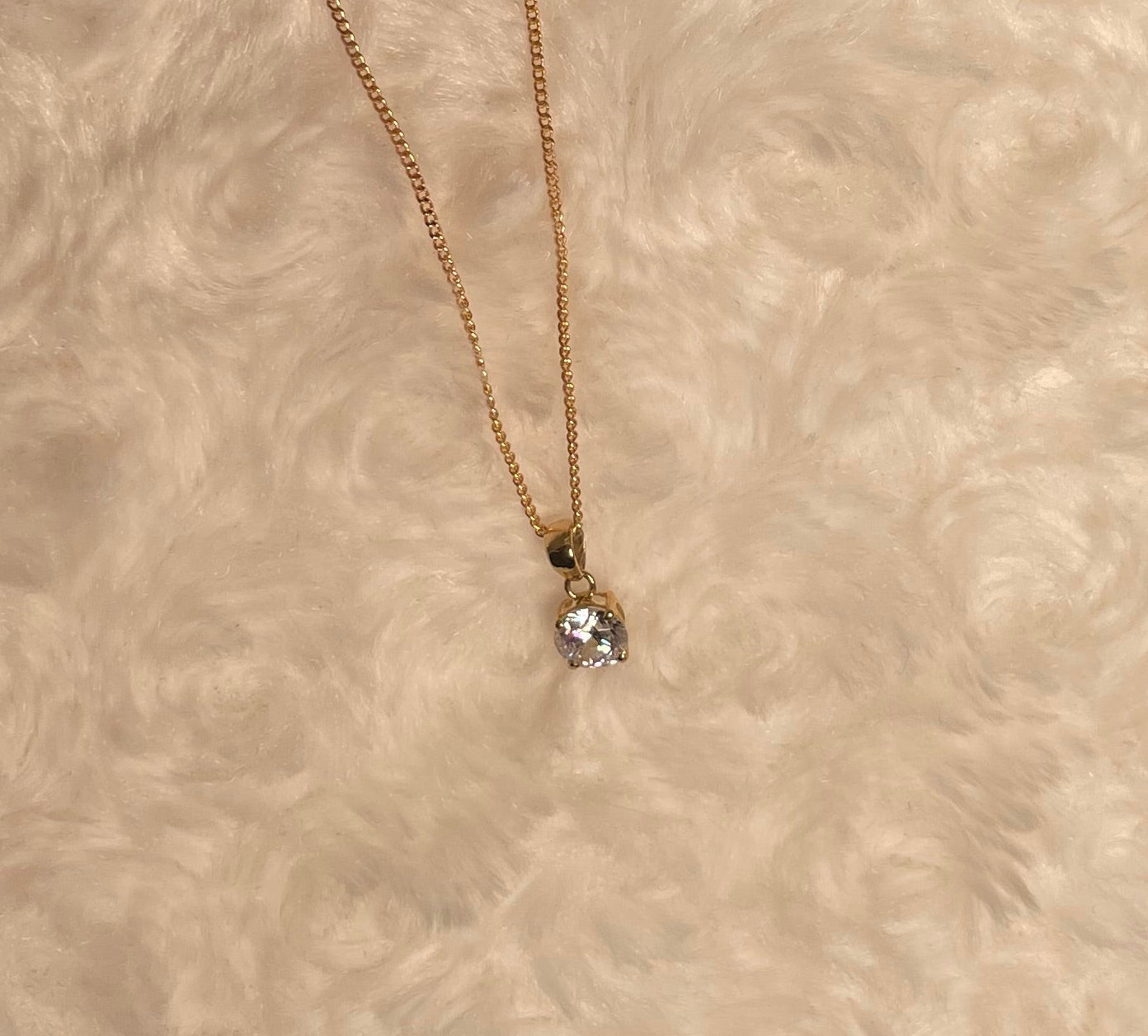 9ct Yellow Gold Cubic Zirconia Pendant Necklace