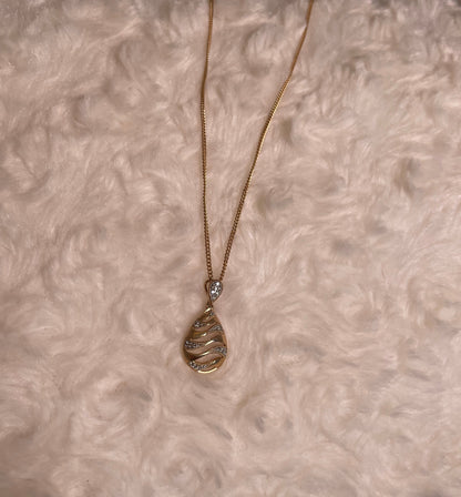 9ct Yellow Gold Teardrop Lattice Diamond Pendant Necklace