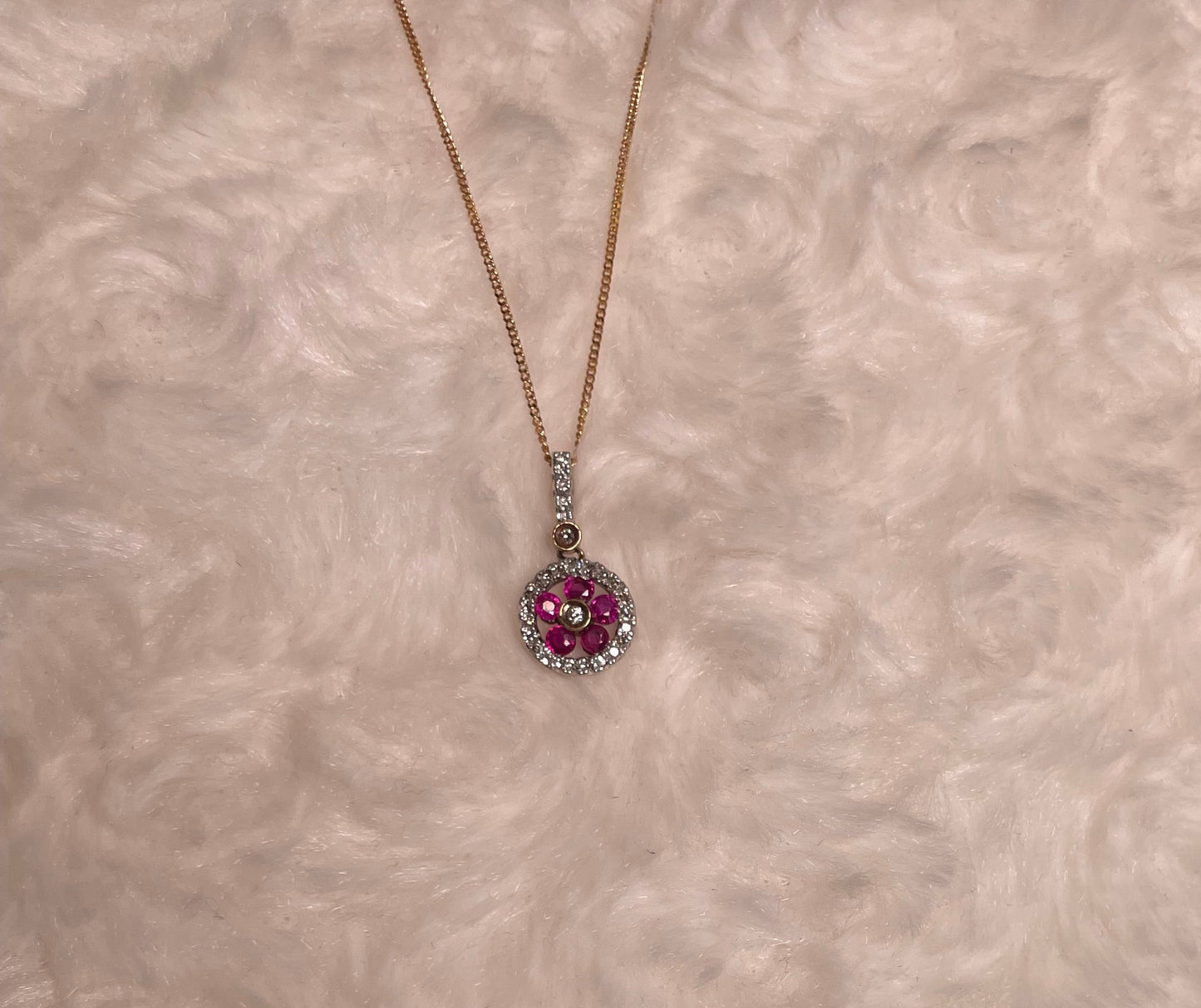 9ct Yellow Gold Cartwheel Design Diamonds & Rubies Pendant Necklace