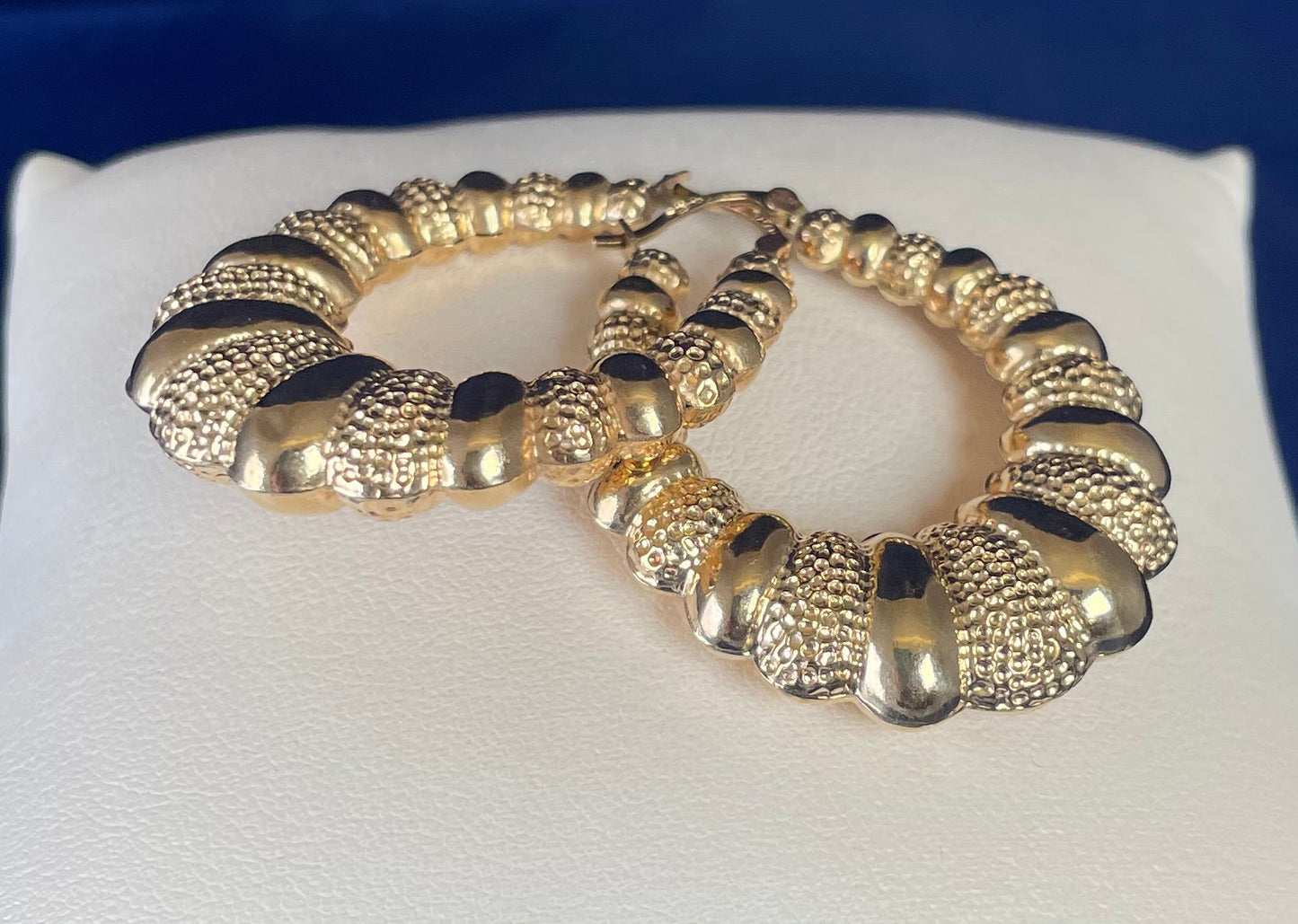 9ct Yellow Gold Patterned Loop Hoop Earrings