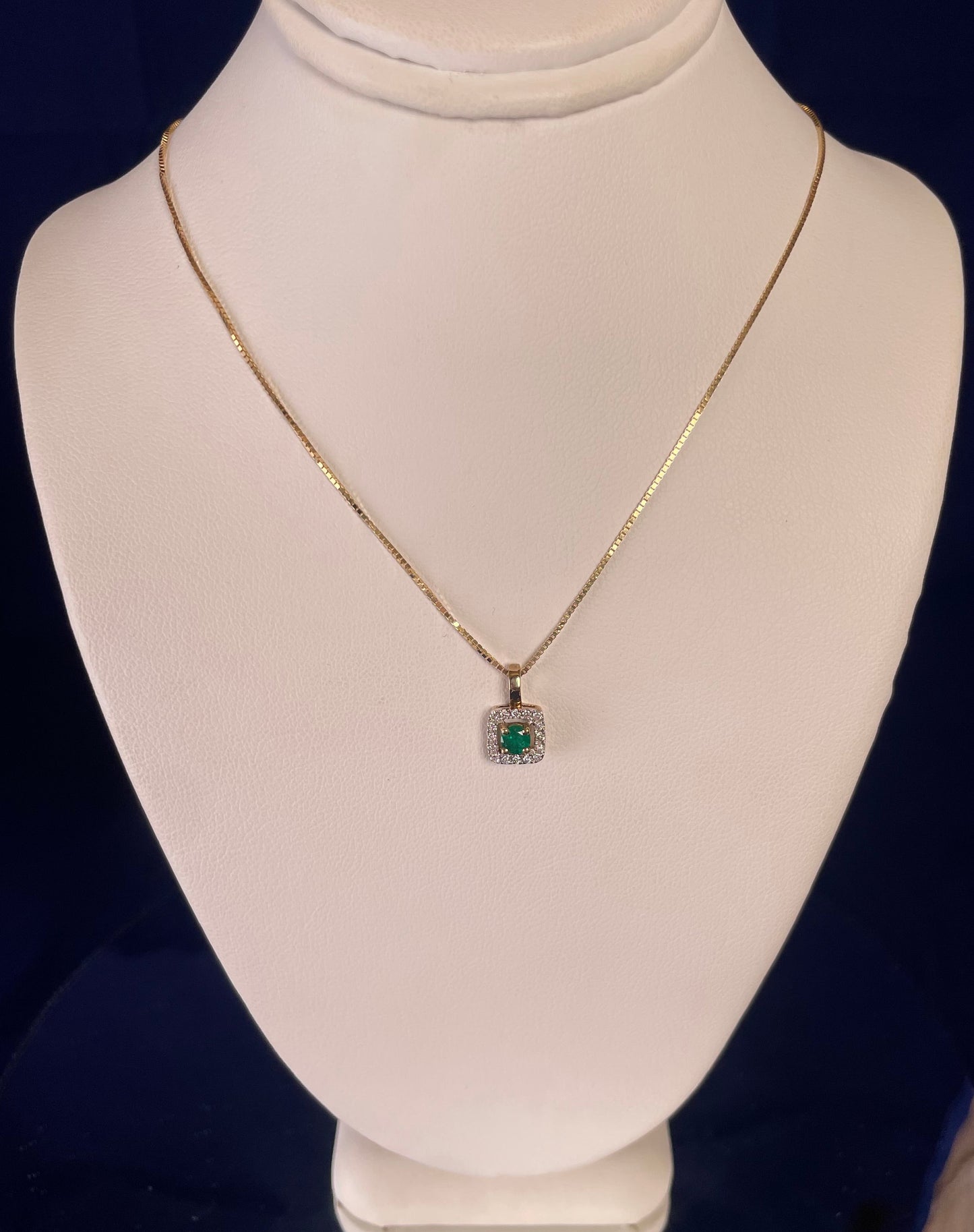9ct Yellow Gold Round Emerald With Diamond Cluster Pendant Necklace