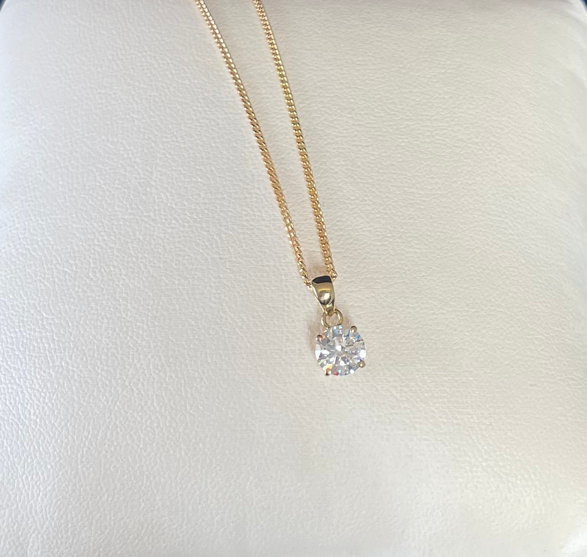 9ct Yellow Gold Cubic Zirconia Pendant Necklace