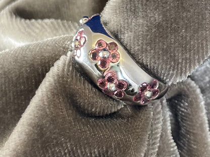 9ct White Gold Dome Dress Ring Set with Five Cluster Pink Sapphire flowers