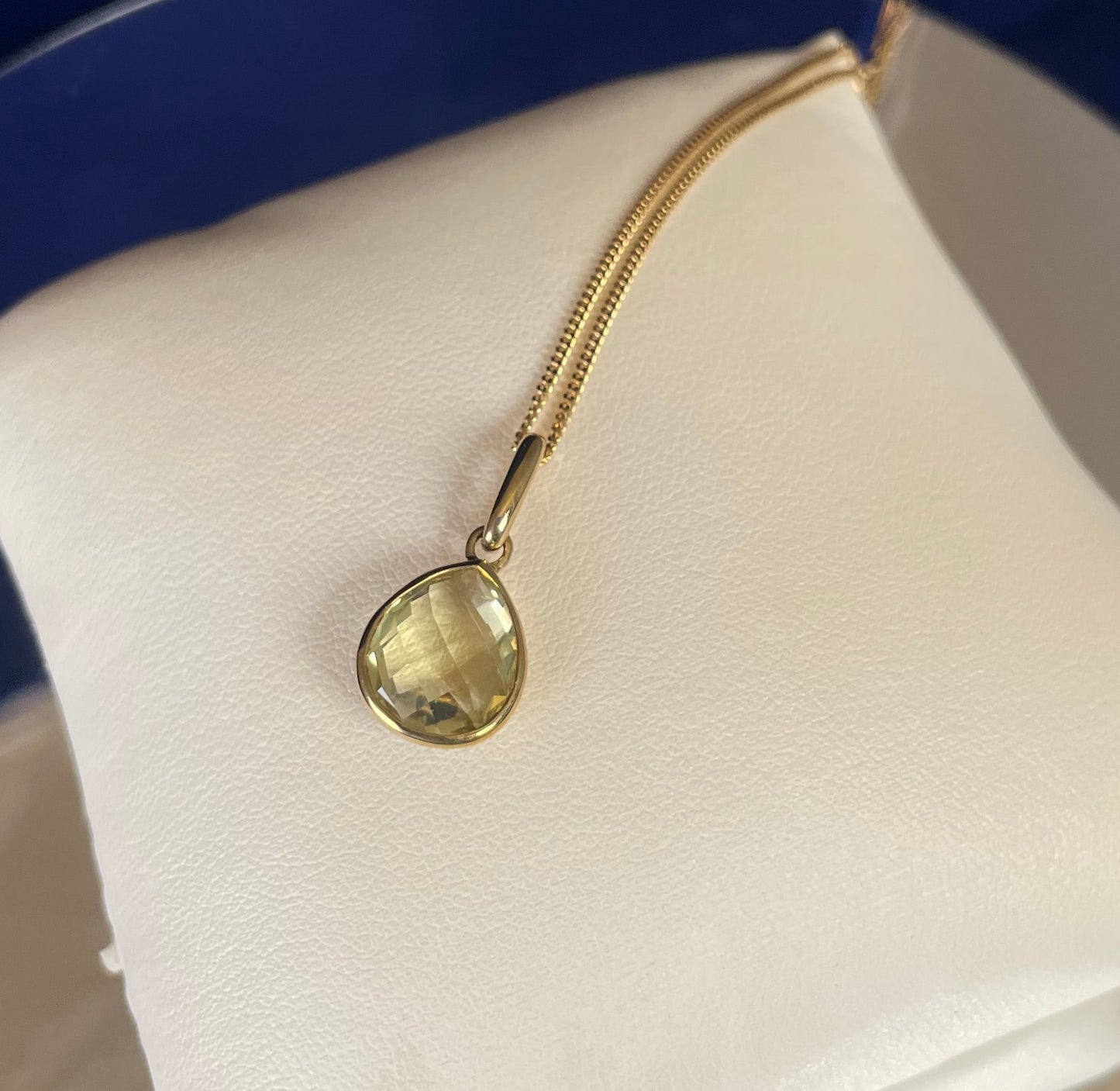 9ct Yellow Gold Pear Shaped Pineapple Cut Lemon Quartz Pendant Necklace