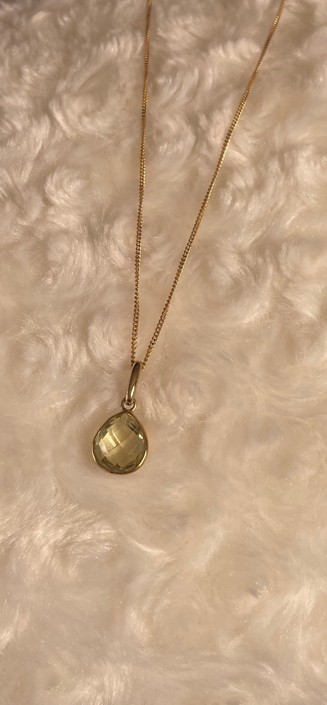 9ct Yellow Gold Pear Shaped Pineapple Cut Lemon Quartz Pendant Necklace