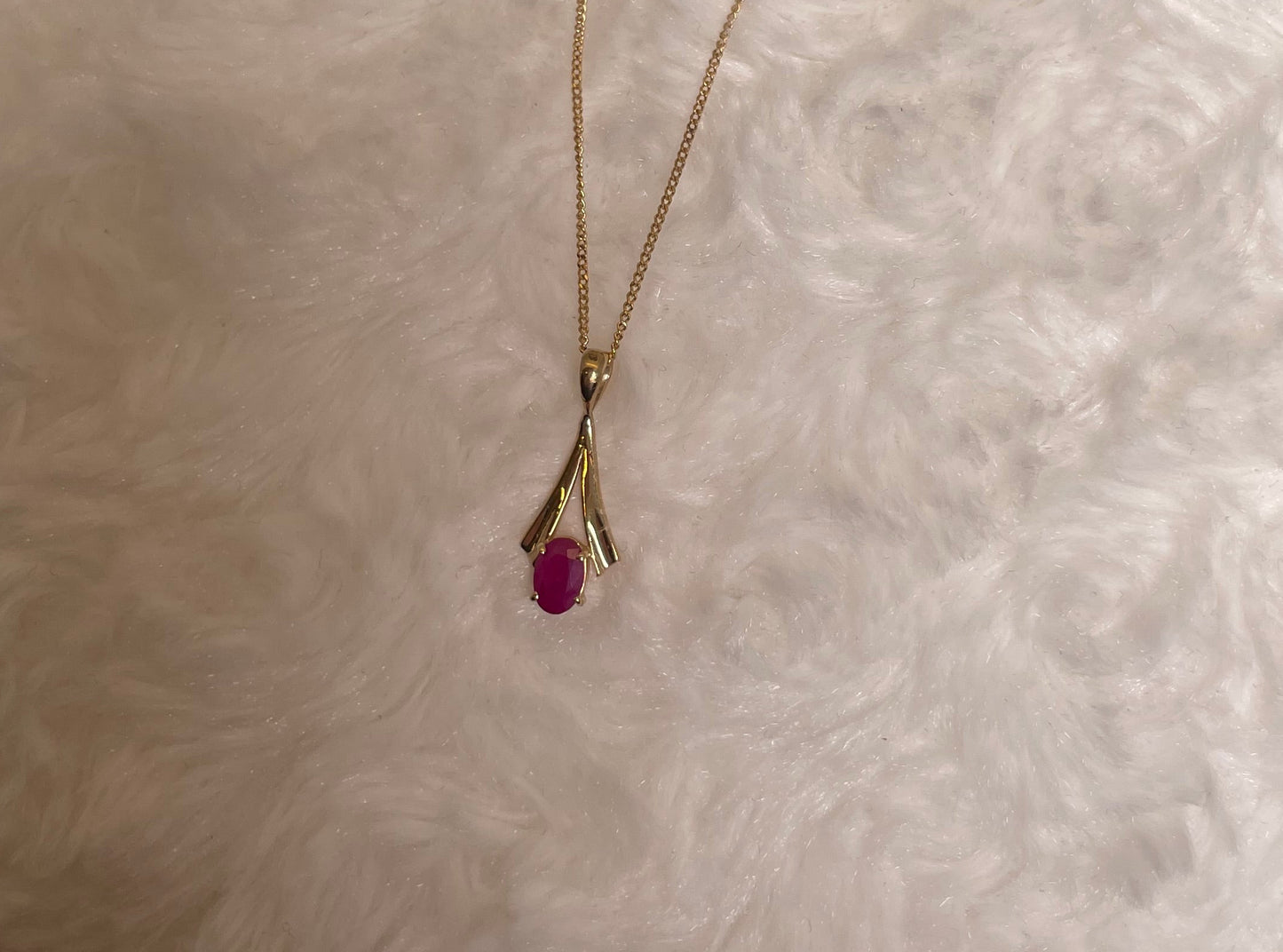 9ct Yellow Gold Oval Ruby Fan Design Pendant Necklace