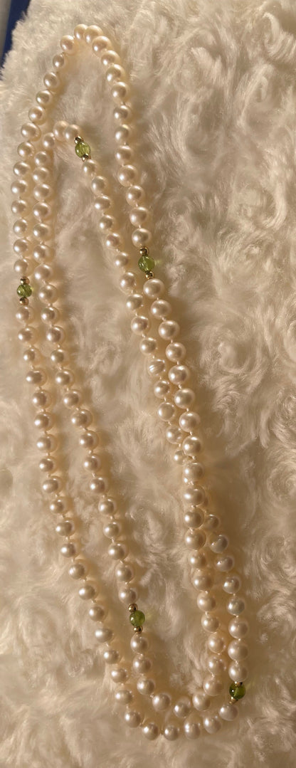 Freshwater Cultured Pearls with Peridot & Gold Beads Necklace