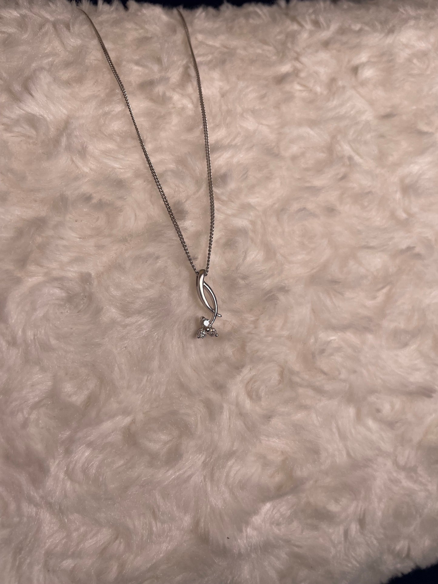 9ct White Gold Drop Pendant set with Diamonds Necklace