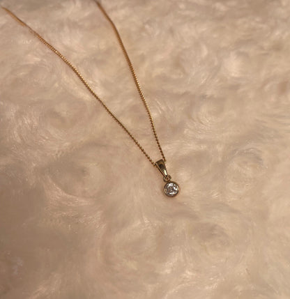9ct Yellow Gold Delicate Diamond Solitaire Pendant Necklace
