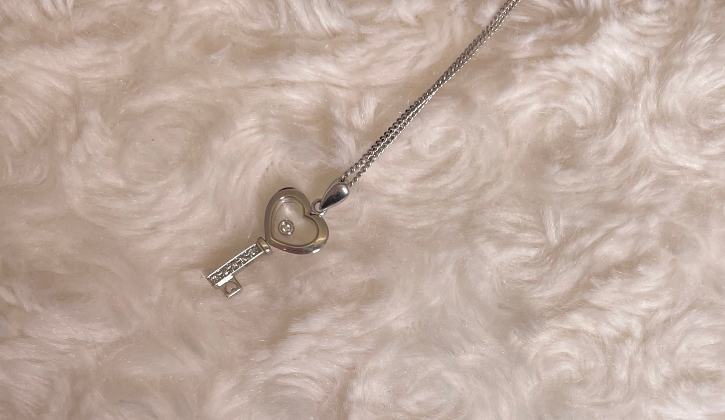 9ct White Gold Key Pendant with Diamond Chips & Floating Diamond