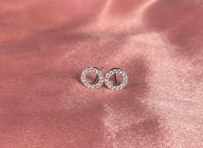 Rhodium-Plated Silver Dainty Circle Stud Earrings With Cubic Zirconia