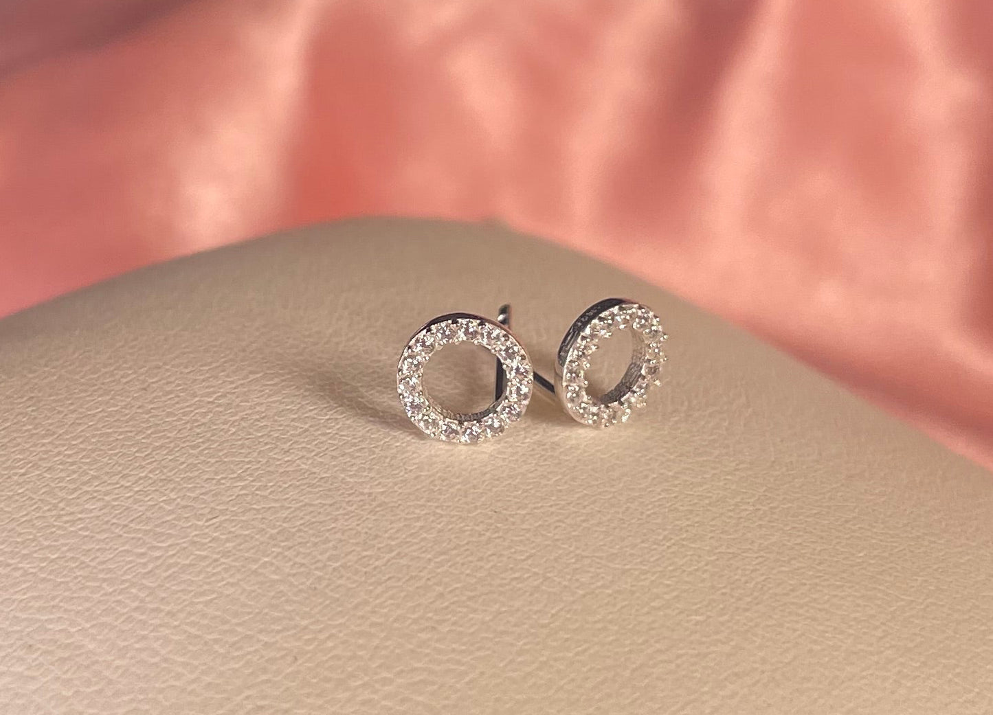 Rhodium-Plated Silver Dainty Circle Stud Earrings With Cubic Zirconia