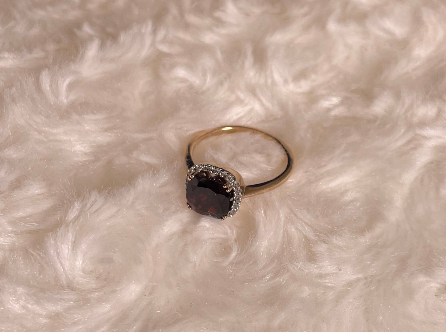 9ct Yellow Gold Garnet Ring & Diamond Ring