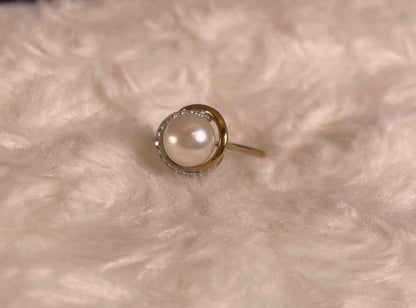 9ct Yellow Gold Freshwater Cultured Pearl Dress Ring with Diamond Knot Setting