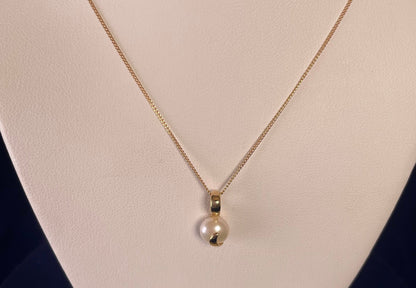 9ct Yellow Gold Freshwater Pearl Pendant Necklace