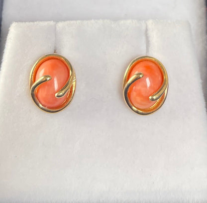 9ct Yellow Gold Oval Coral Cabochon Stud Earring