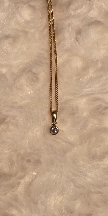 9ct Yellow Gold Delicate Diamond Solitaire Pendant Necklace
