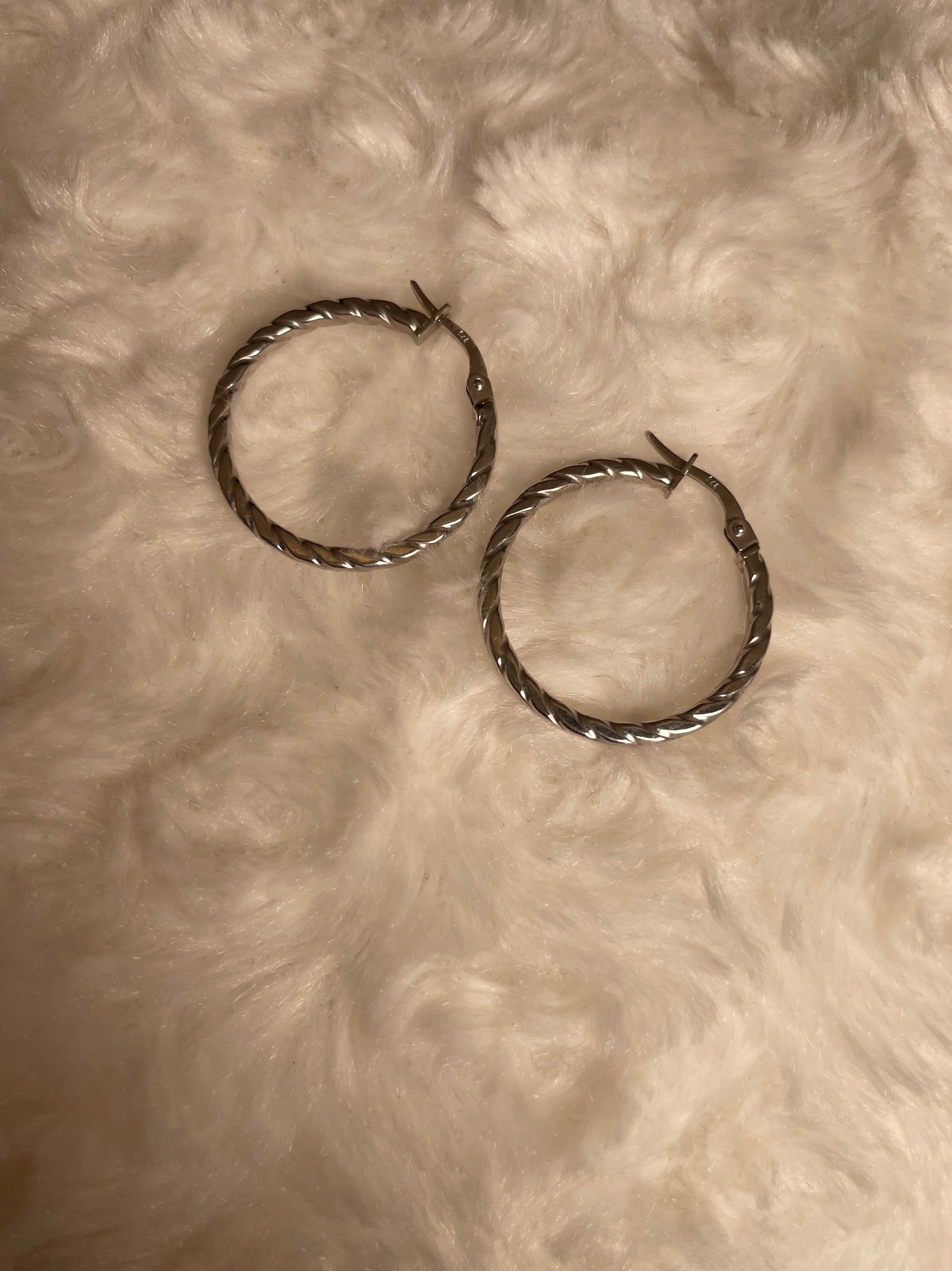 9ct White Gold Flat Twist Hoop Earrings
