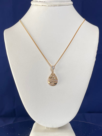 9ct Yellow Gold Teardrop Lattice Diamond Pendant Necklace