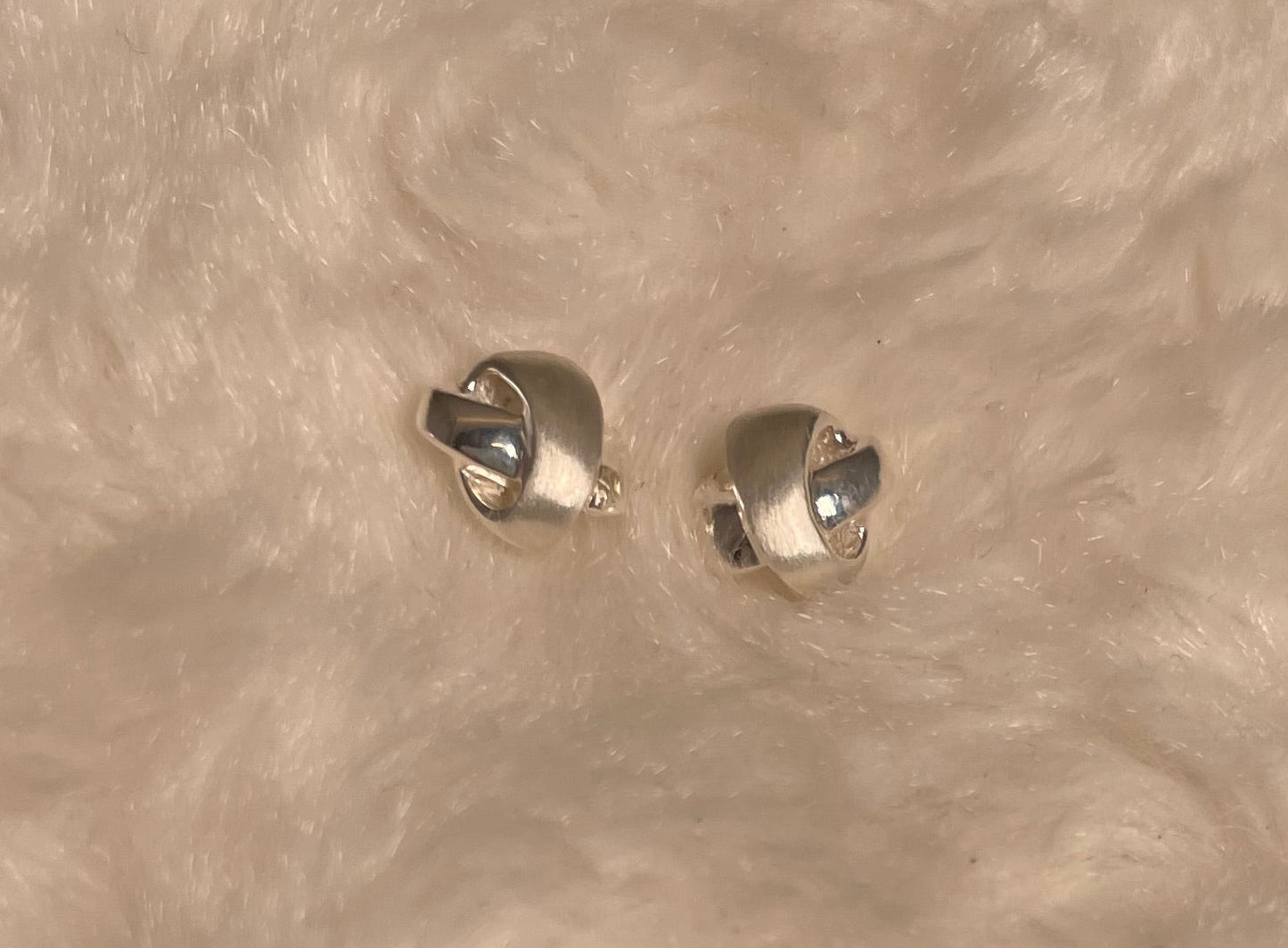 Knot Earrings With Shiny & Brushed Effect Rhodium Plated Silver