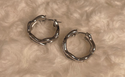 9ct White Gold Wave Hoop Earrings