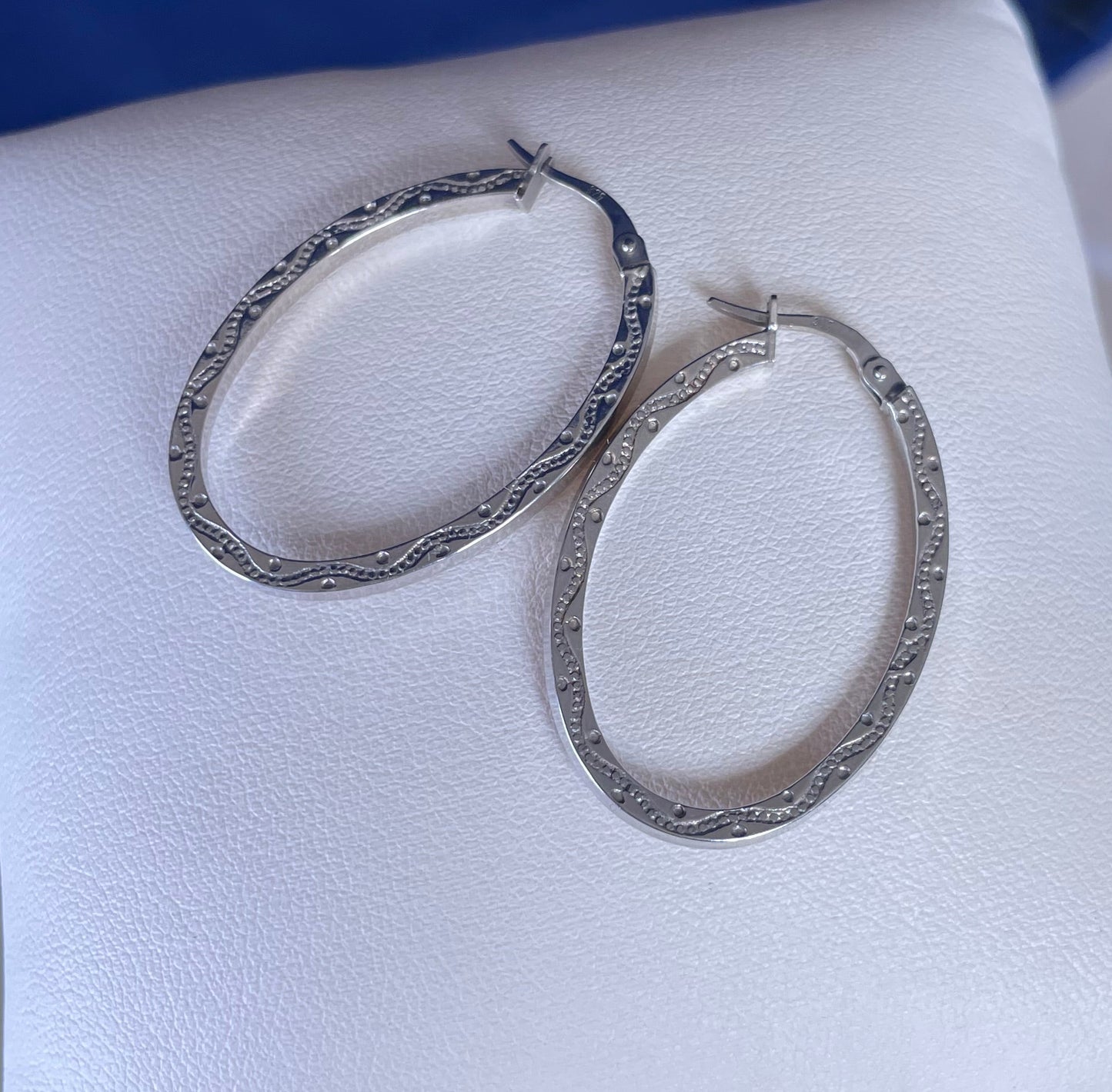 9ct White Gold Slim Flat Oval Hoop Earrings