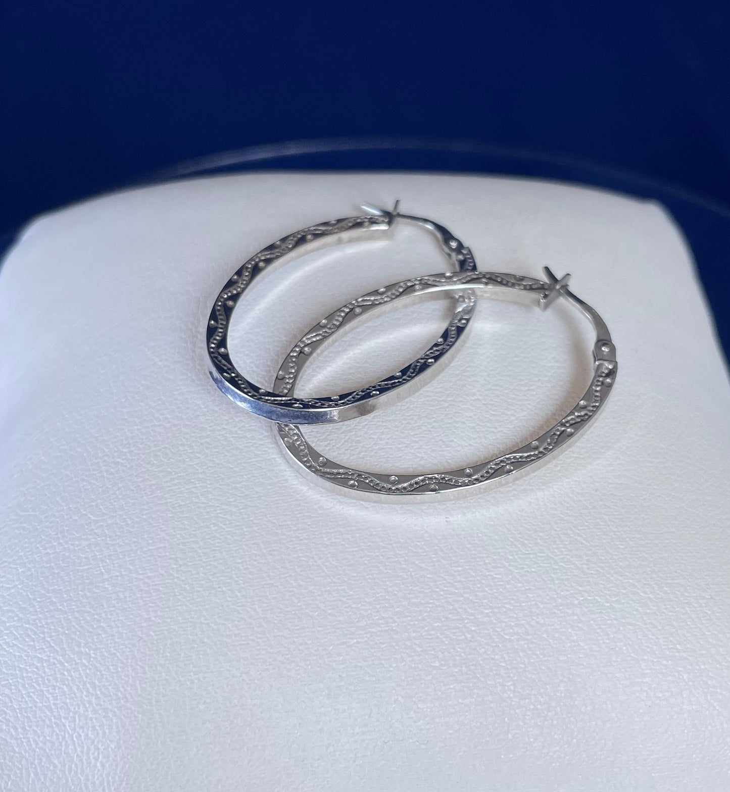 9ct White Gold Slim Flat Oval Hoop Earrings