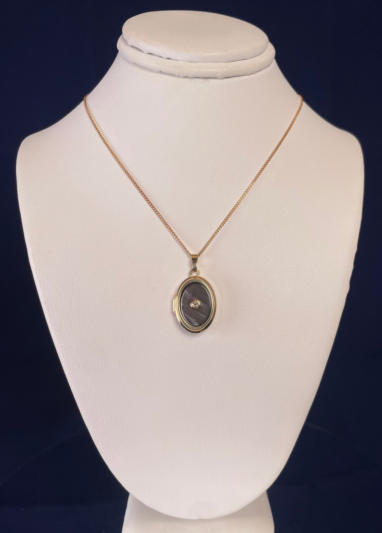 9ct Yellow Gold Grey Mother of Pearl Oval Locket With Small Diamond Centre