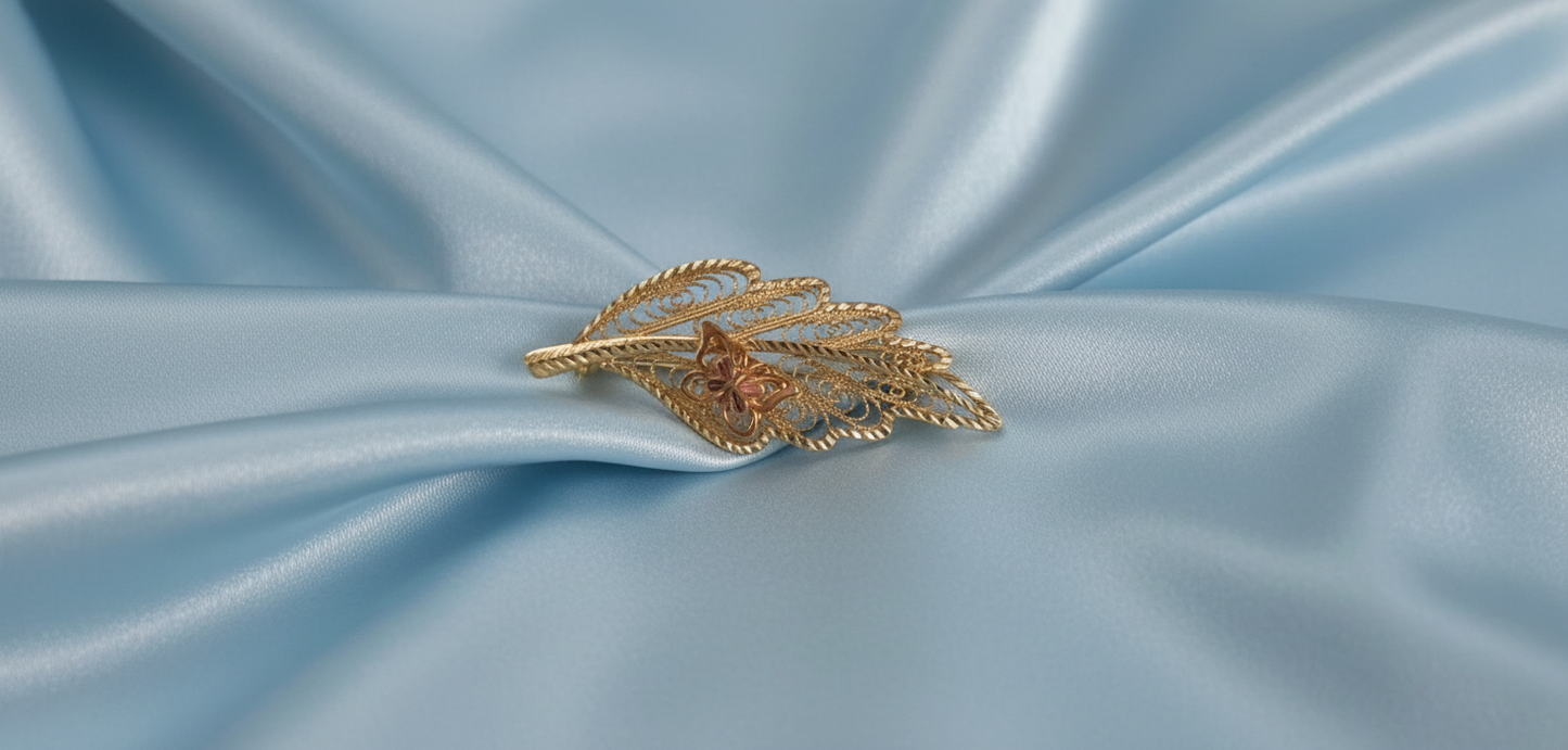 9ct Three Colour Gold Filigree Leaf Brooch