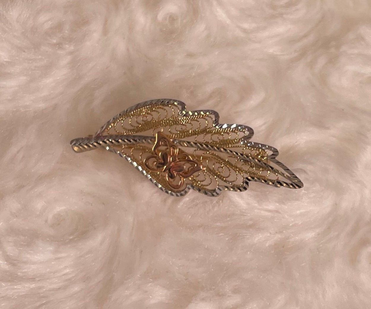9ct Three Colour Gold Filigree Leaf Brooch