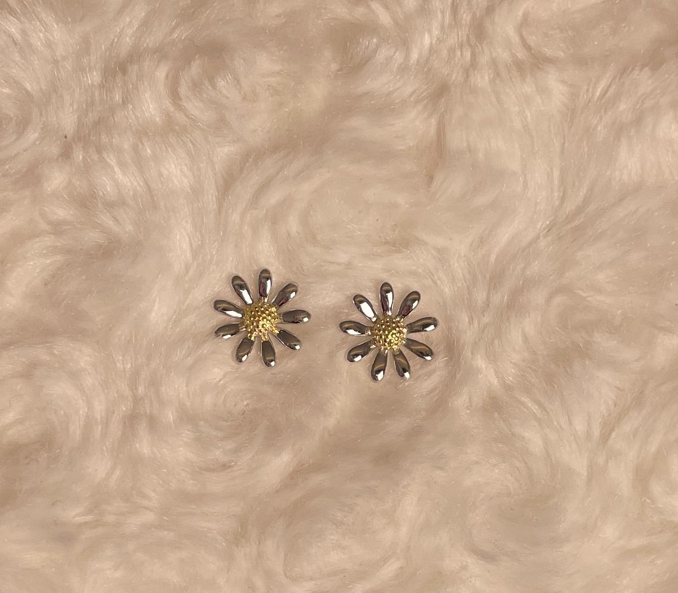 Rhodium-Plated Silver Delicate Daisy Earrings
