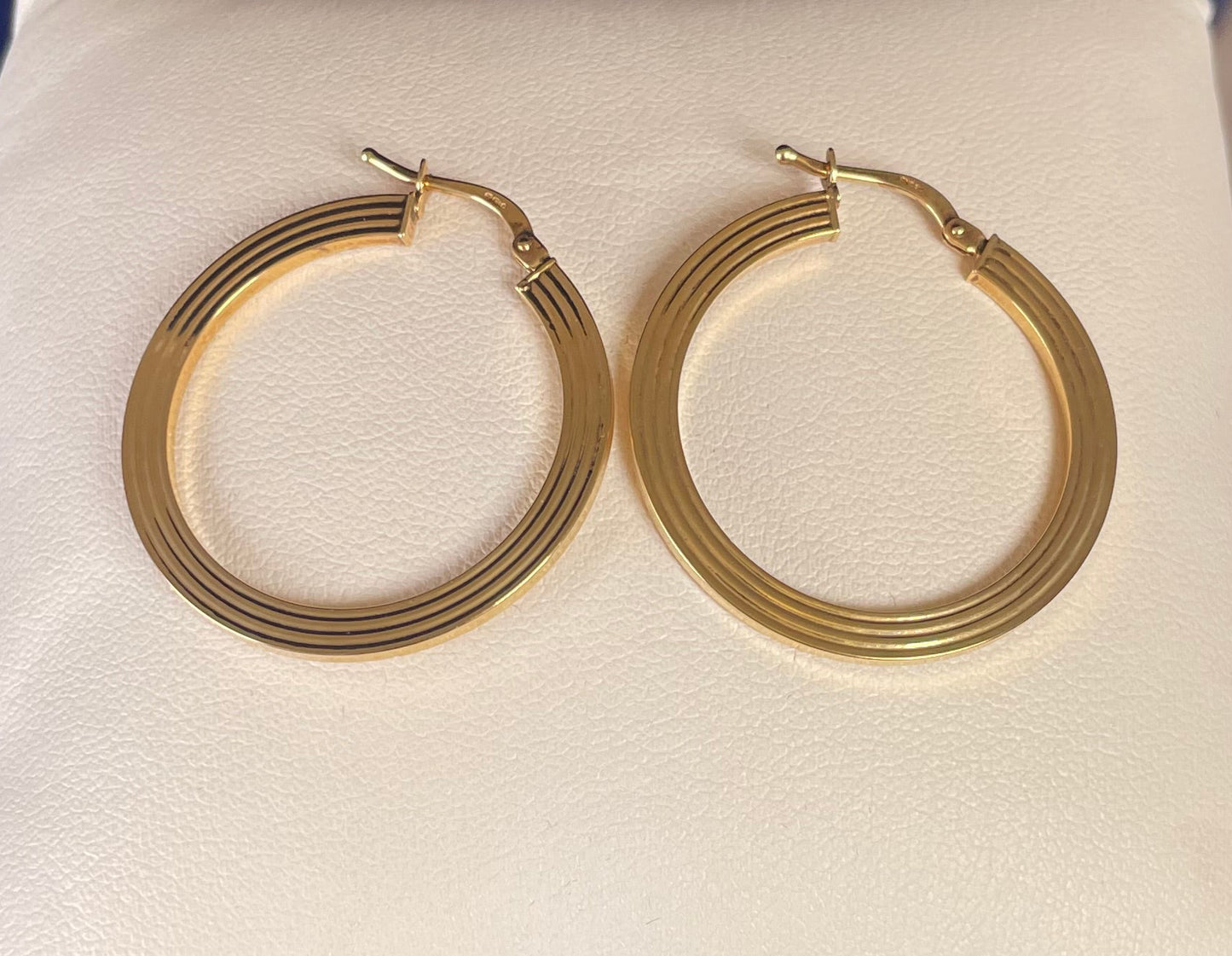 9ct Yellow Gold Flat Hoop Earrings.