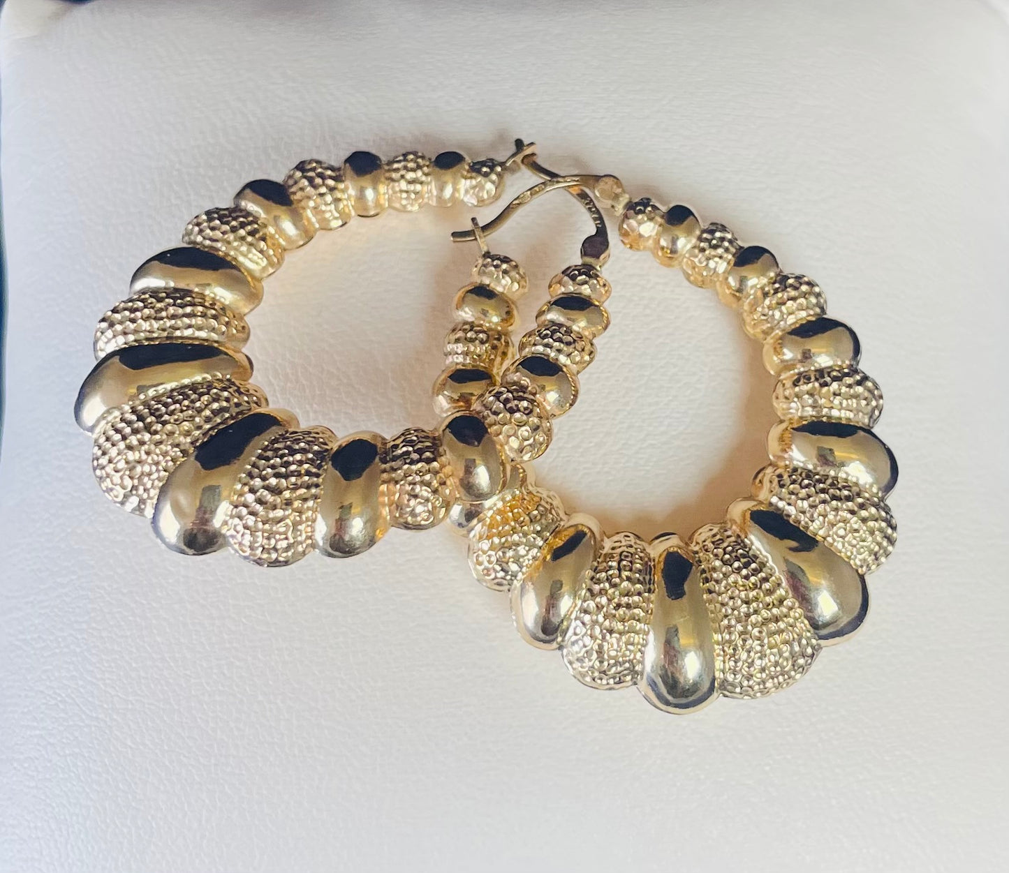 9ct Yellow Gold Patterned Loop Hoop Earrings