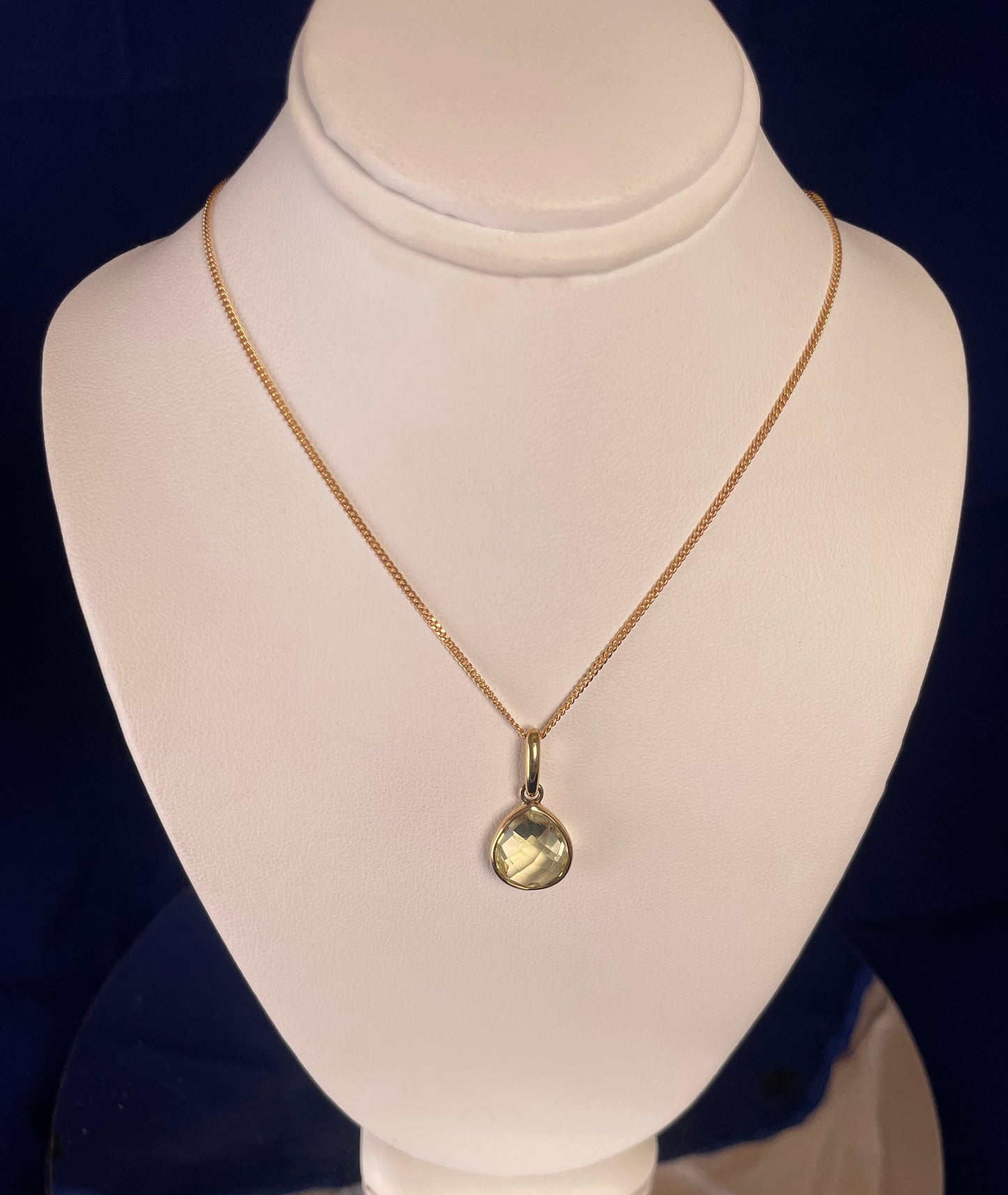 9ct Yellow Gold Pear Shaped Pineapple Cut Lemon Quartz Pendant Necklace
