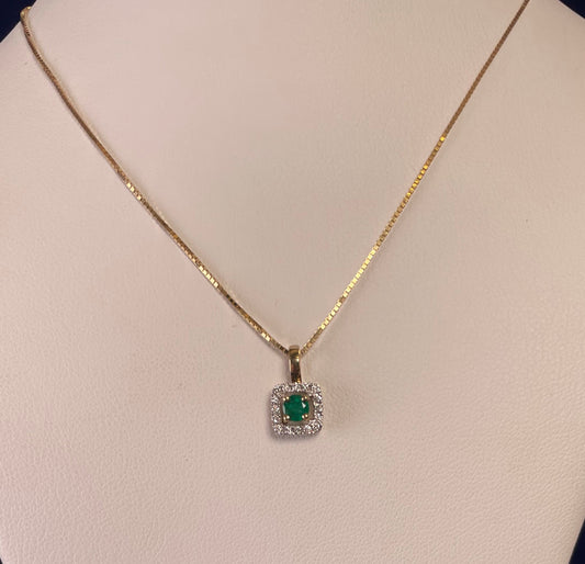 9ct Yellow Gold Round Emerald With Diamond Cluster Pendant Necklace