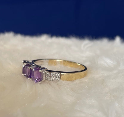 9ct Yellow Gold Ring with Oval Amethysts & Diamonds