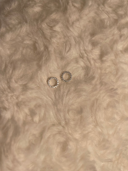 Rhodium-Plated Silver Dainty Circle Stud Earrings With Cubic Zirconia