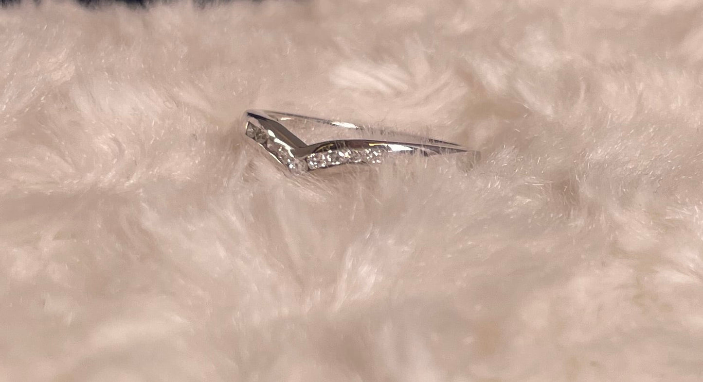9ct White Gold Wishbone Ring Set with Diamonds