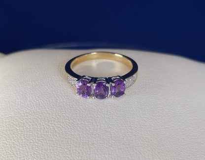 9ct Yellow Gold Ring with Oval Amethysts & Diamonds