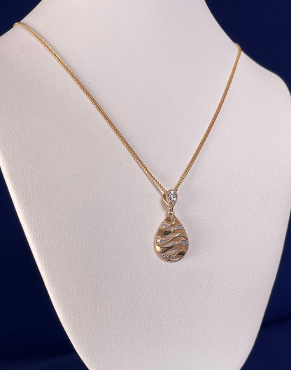 9ct Yellow Gold Teardrop Lattice Diamond Pendant Necklace