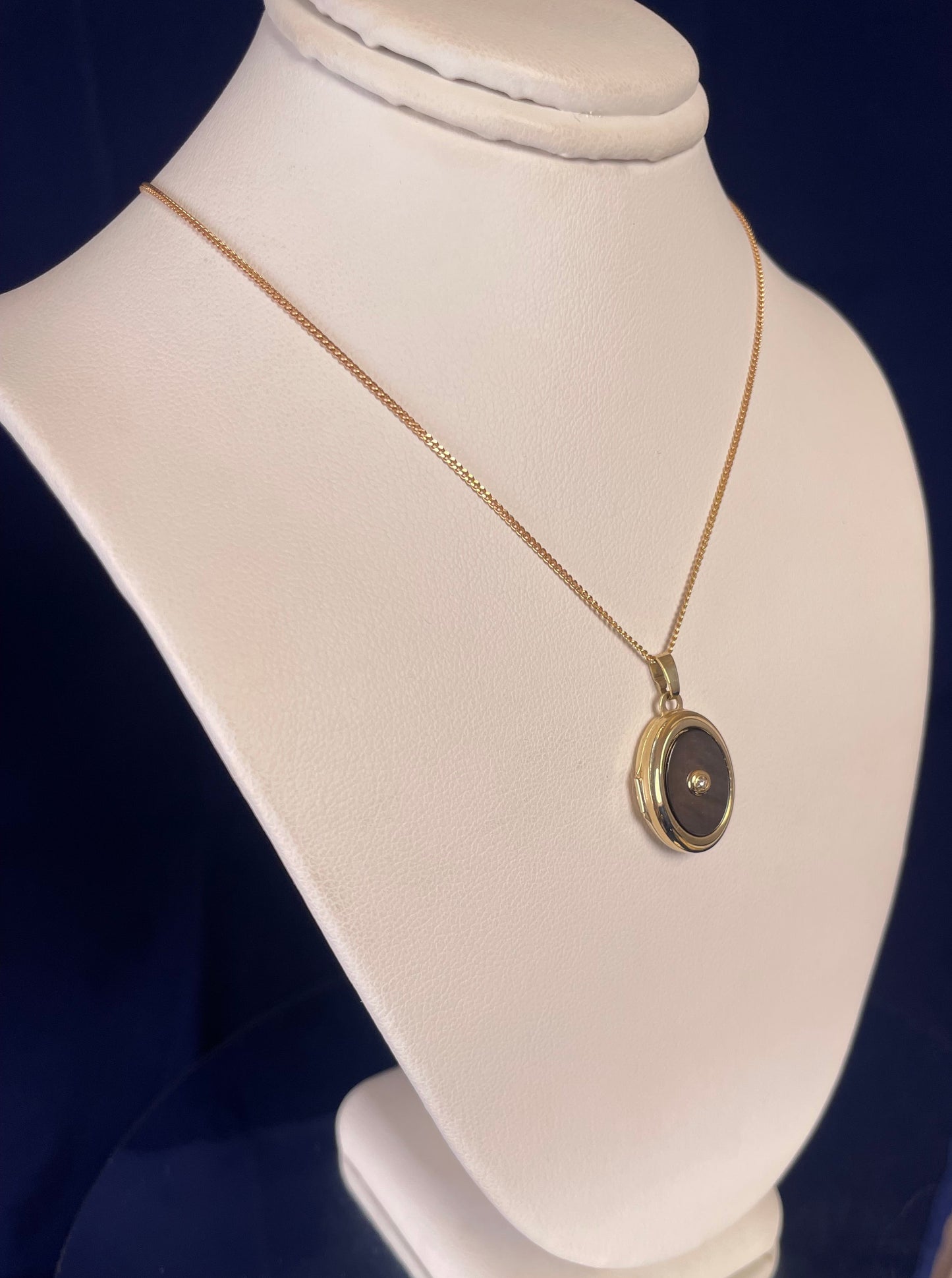 9ct Yellow Gold Grey Mother of Pearl Oval Locket With Small Diamond Centre
