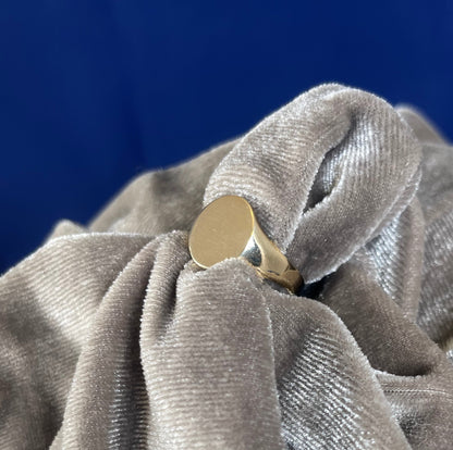 9ct Yellow Gold Plain Oval Signet Ring