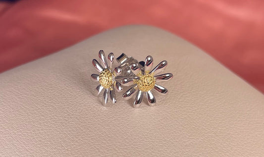 Daisy Earrings Silver Rhodium Plated