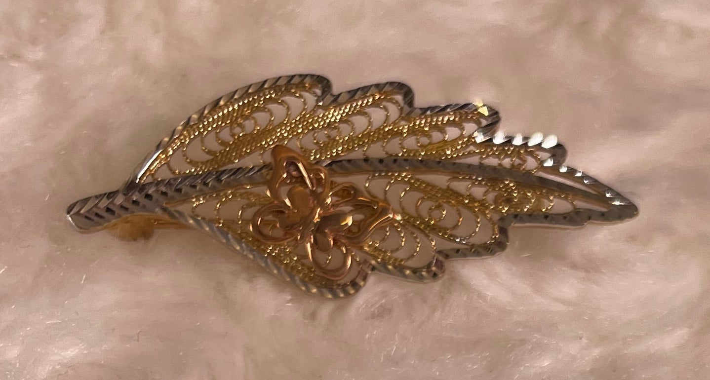 9ct Three Colour Gold Filigree Leaf Brooch