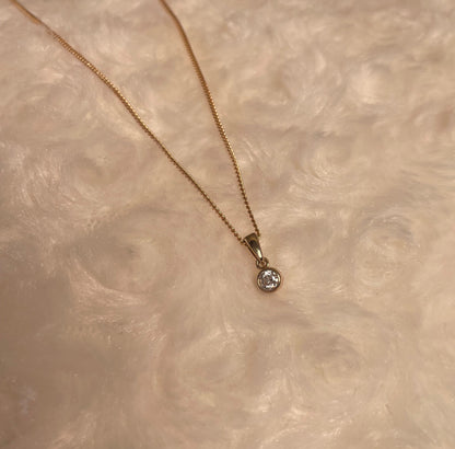 9ct Yellow Gold Delicate Diamond Solitaire Pendant Necklace
